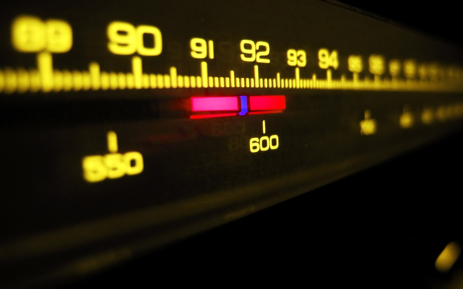  Радиоканалы в разных участках спектра  